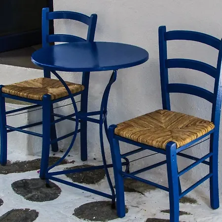 Leoforos Dyo, Modern 3bdr With Pool, In The Centre *