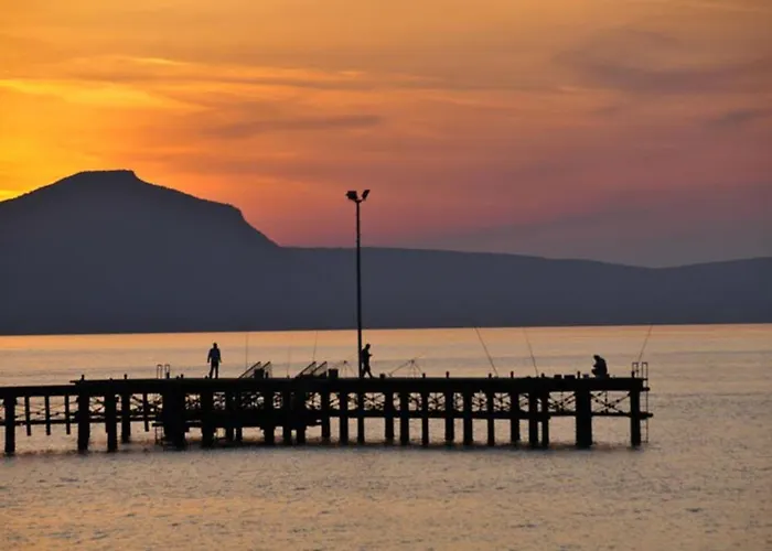 Leoforos Dyo, Modern 3bdr With Pool, In The Centre Βίλα Πρωταράς